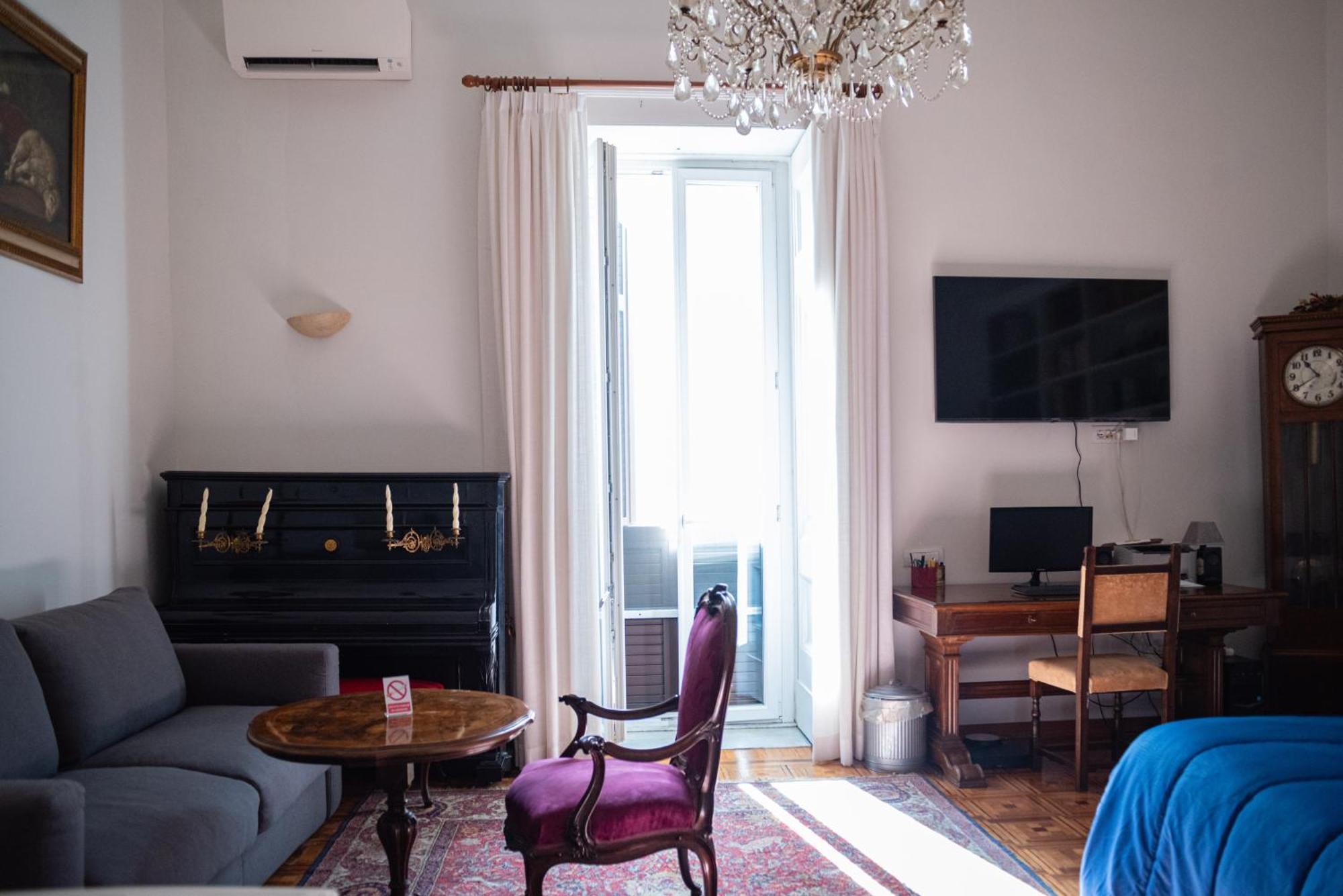 Casa Di Melo Affittacamere Napoli